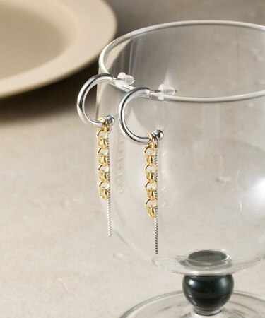 アンカーフープチェーンピアス