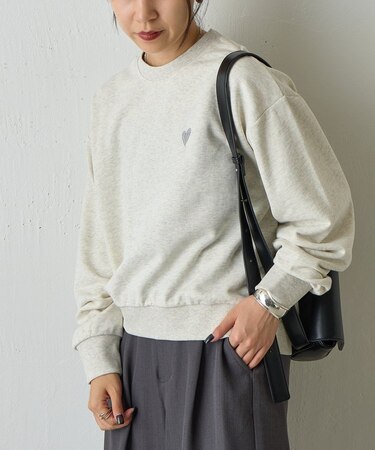 ハート刺繍スウェットプルオーバー