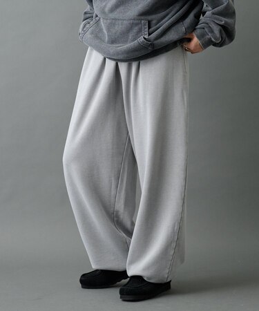 パウダー加工スウェットワイドパンツ