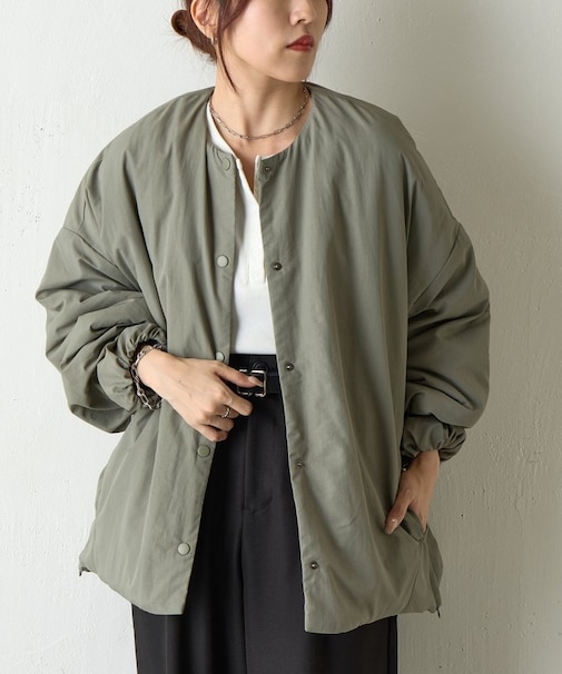 【WEB限定】サイドZIPノーカラー中綿ジャケット