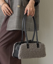 ボアボストンバッグ