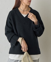ゆるふわVネックニット