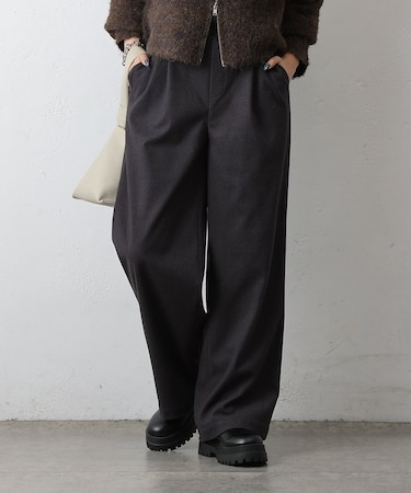 ワンタックワイドパンツ