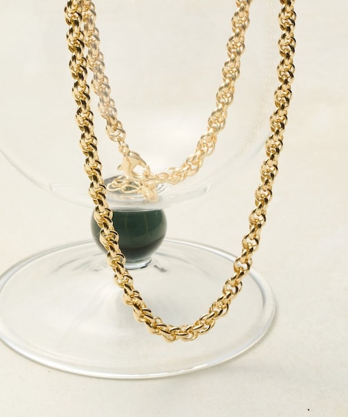 カーブチェーンネックレス