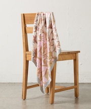 ラインアート花柄大判スカーフ90×90