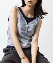 【WEB限定】カップ付き小花柄レイヤード風タンクトップ