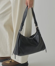 ロングストリングショルダーバッグ