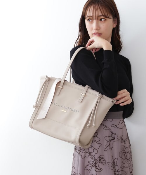 【美品】JILLbyJILLSTUART フリルレイヤードトートバッグ フリルレイヤードトート｜ジルバイジルスチュアートの通販