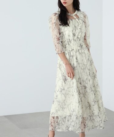 リリィプリントシャーリングワンピース　WEB限定カラー：レッド