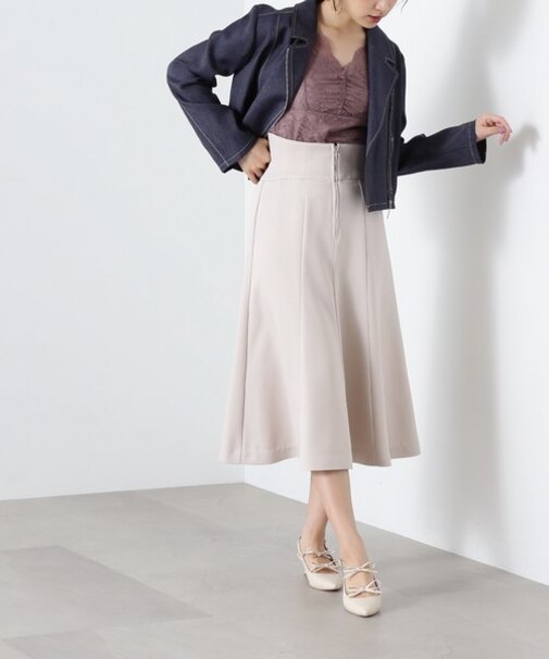 コルセット風フレアスカート