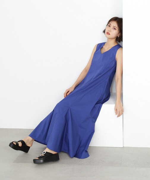 カラーマキシワンピース　WEB限定カラー：ブルー