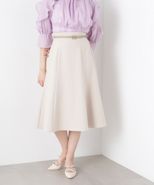 ベルトツキセミフレアスカート