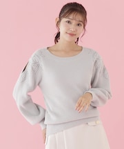 肩開きリボンエンブロイダリーニット