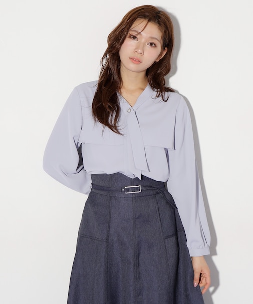 ボウタイデザインケープブラウス