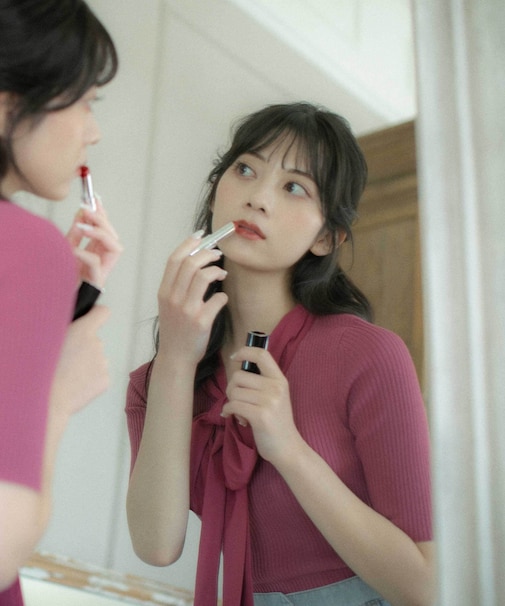 ボウタイリブニット