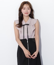 リボン付きピンタックノースリーブブラウス