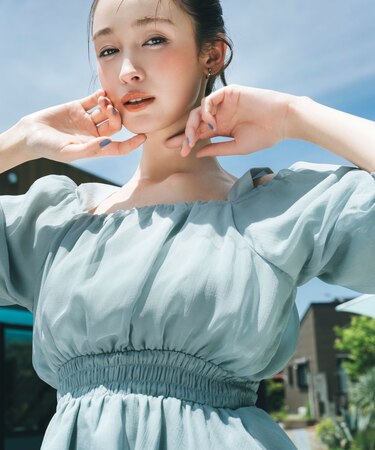 楊柳オフショルパフブラウス