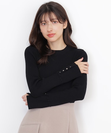 袖ボタンリブニット