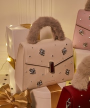 ランダムビジューファーハンドルバッグ