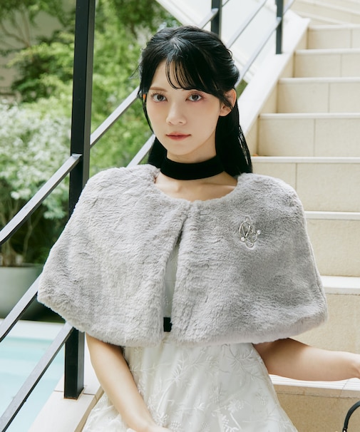 ＜ｍｉｋｕさんコラボ＞フェイクファーケープ