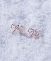 Cubic プチリボンピアス