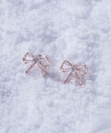 Cubic プチリボンピアス