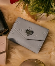 エンボスハートウォレット