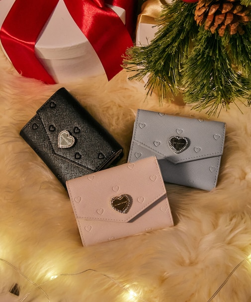 エンボスハートウォレット