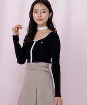 チョーカー付きスクエアニット