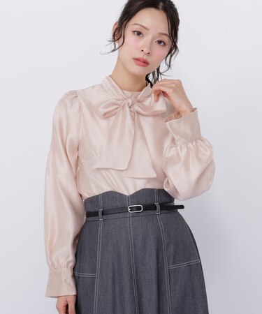 袖タックシアーボウタイブラウス