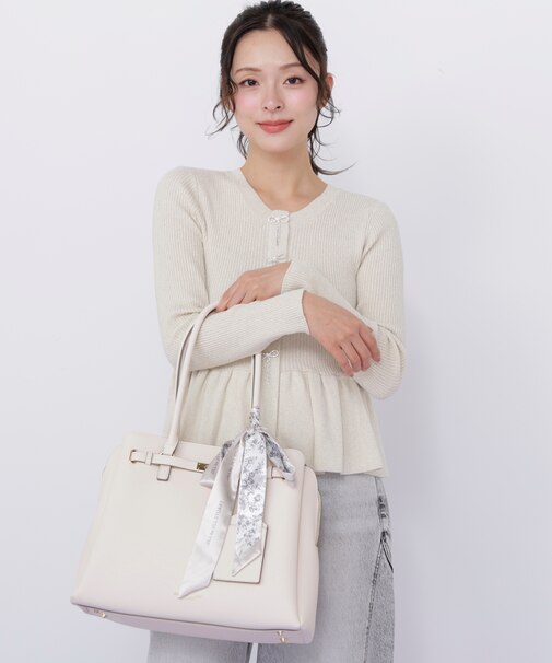 スカーフ付きベルテッドトート