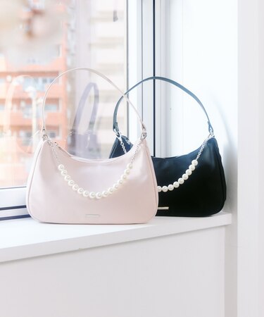 ワンハンドルハーフムーンバッグ