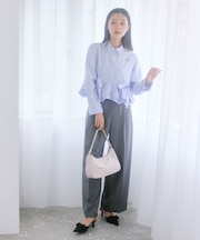 チェーンベルトタックワイドパンツ