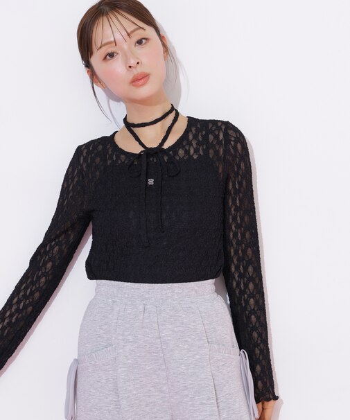チョーカー付きレースカットソー