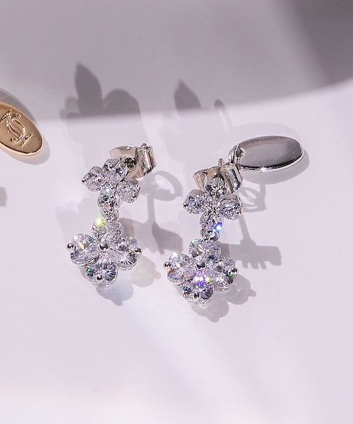 Ｃｕｂｉｃダブルクローバーピアス