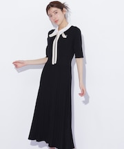 襟付きプリーツニットワンピース