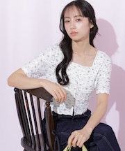 フリルカットソーアンサンブル