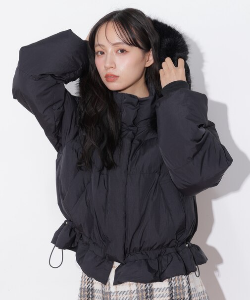 フェイクファー付きペプラムショートダウン 26AW