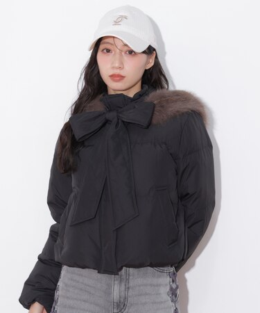 フェイクファー付きリボンショートダウン 26AW