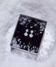 Cubic スクエアビジューピアス