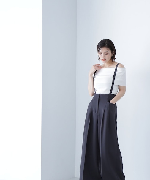 ストラップ付タックパンツ