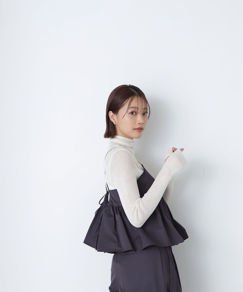 ナチュラルビューティーベーシックOggi掲載 SETUP クロップドキャミ NATURAL BEAUTY BASIC（ナチュラルビューティーベーシック）の