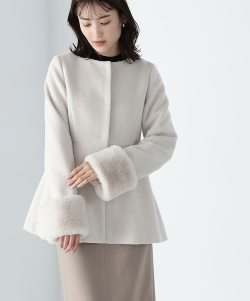 フェイクファースリーブペプラムコート 24AW｜ナチュラル