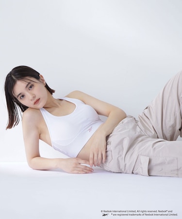 Reebok バッククロスブラトップ