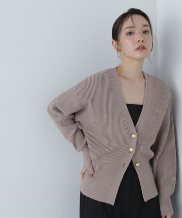 ゴールドボタンフォルムニットカーディガン　24AW