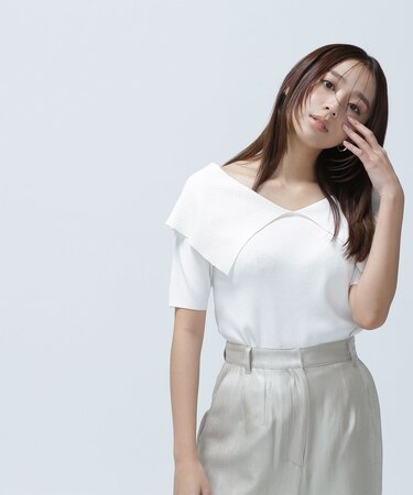 ビッグカラーボートネックニット