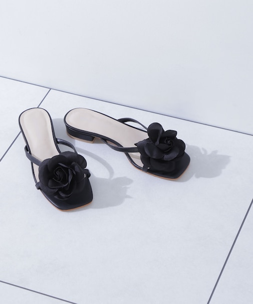 フラワーコサージュサンダル