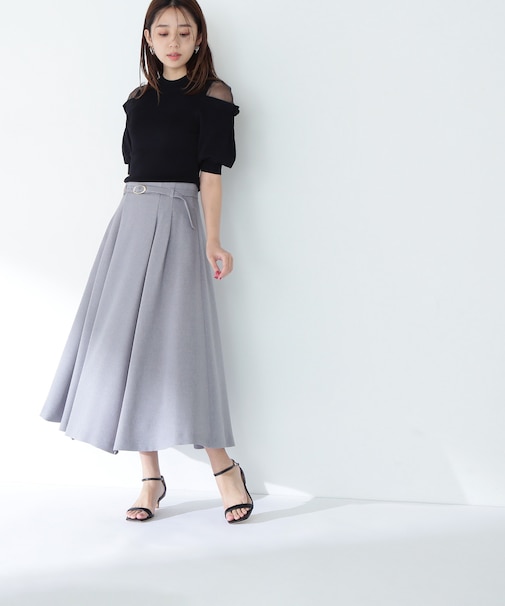 ベルテッドフレアスカート