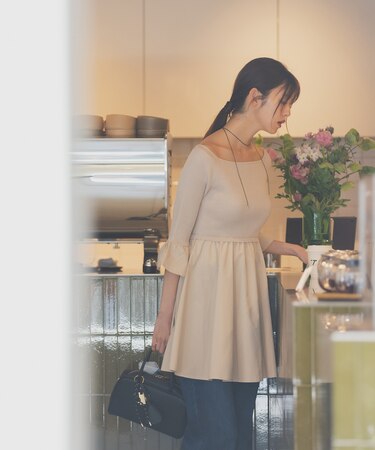 ドッキングペプラムチュニック