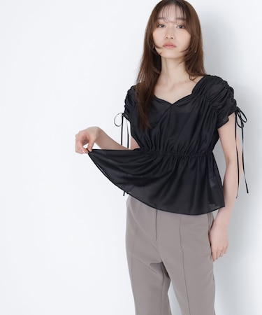シアードロストギャザーブラウス